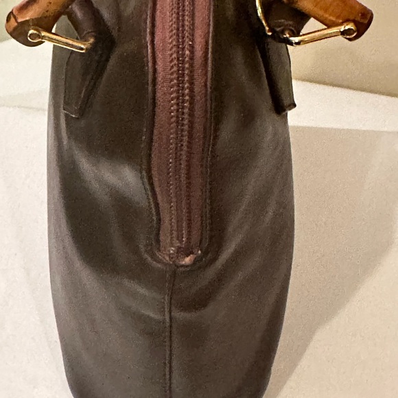 Gucci vintage brown leather bamboo bag with brown leather strap for a crossbody - Picture 5 of 12